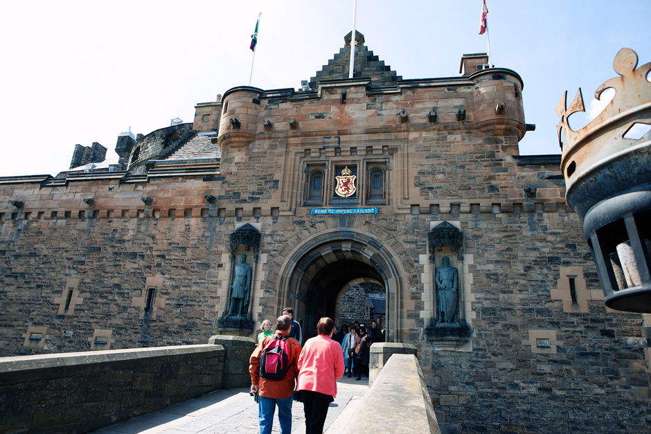 Edinburgh castle entrance